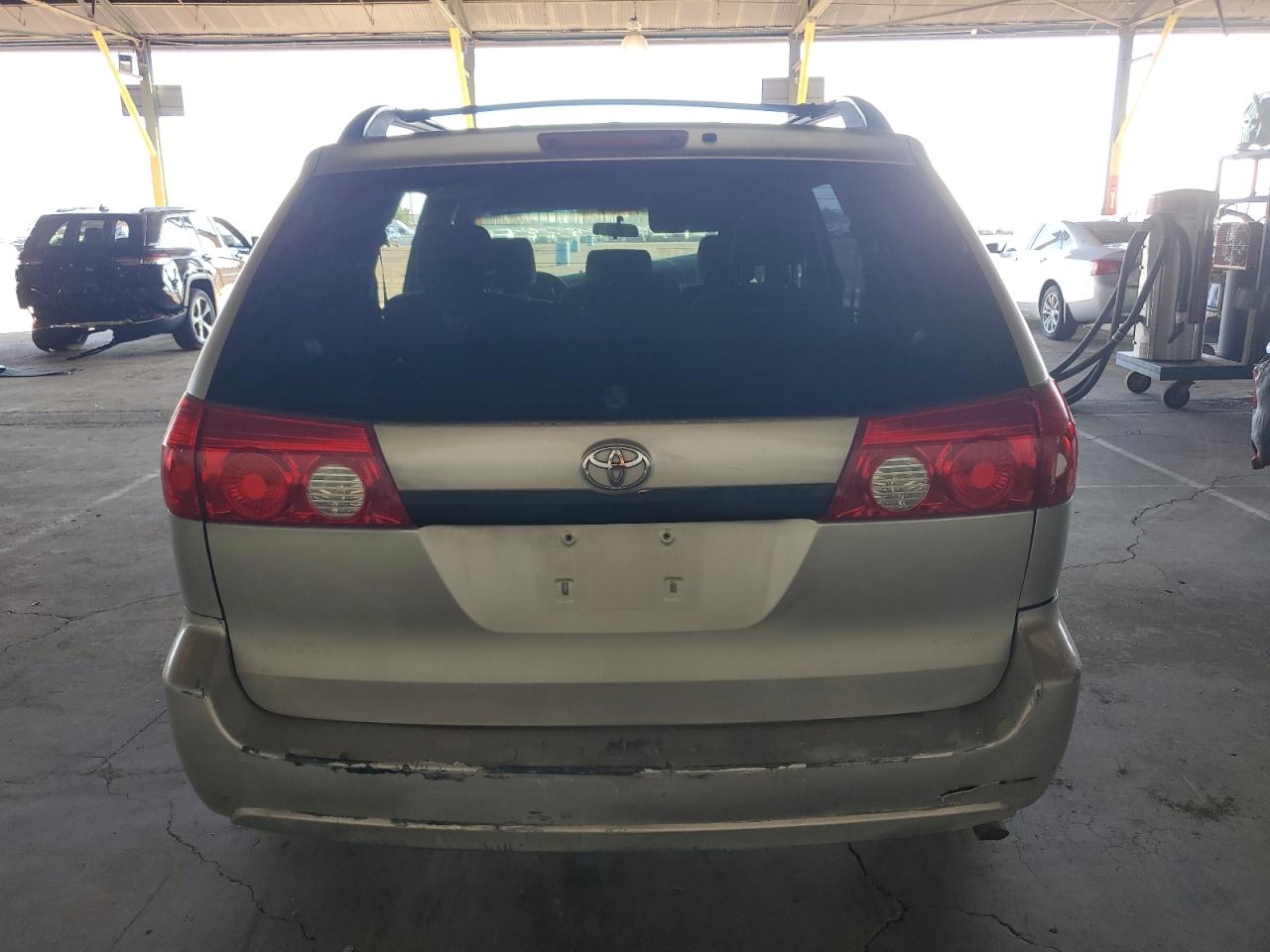 2006 Toyota Sienna - Image 6