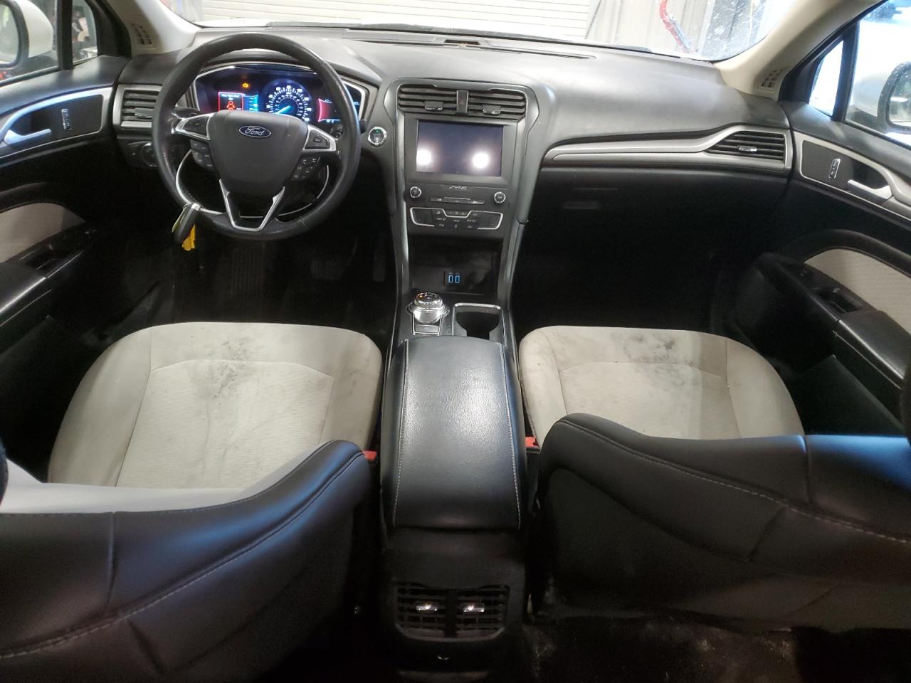 2019 Ford Fusion - Image 8