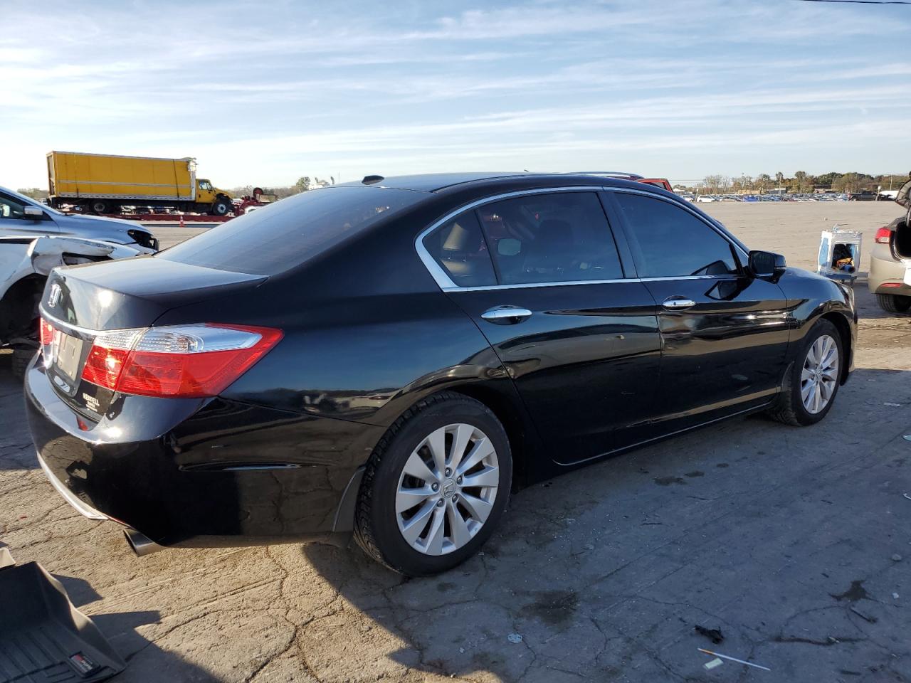 2015 Honda Accord Exl VIN: 1HGCR2F85FA056466 Lot: 79129494