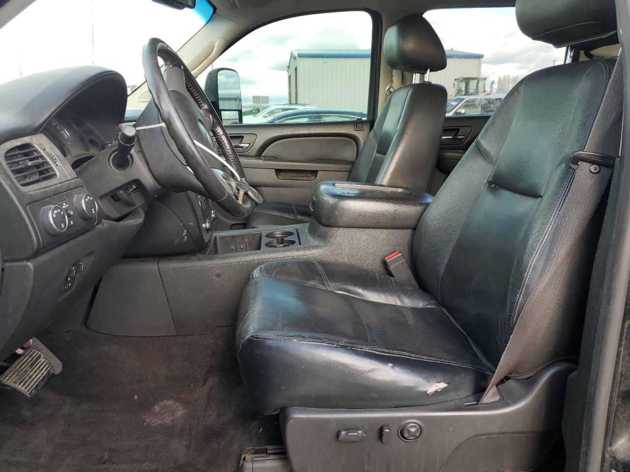 2012 Chevrolet Silverado - Image 7