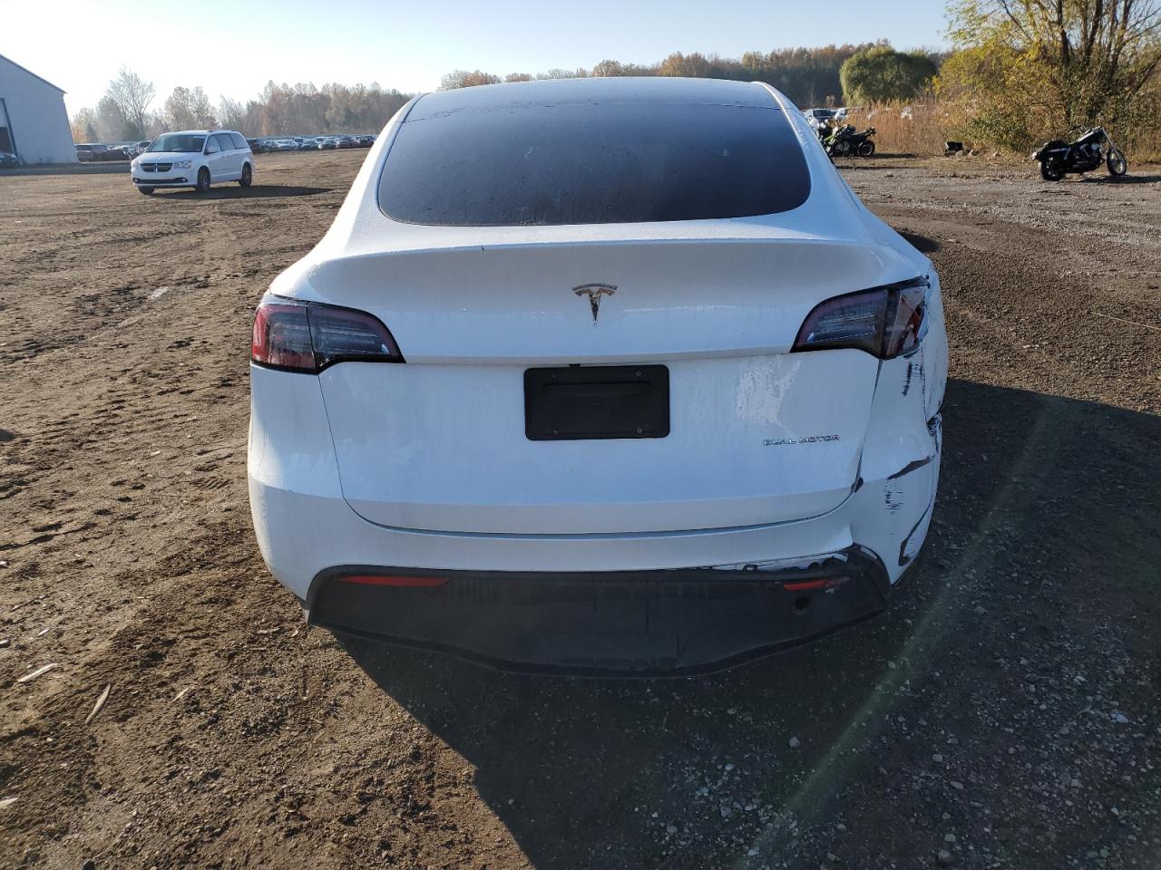 2023 Tesla Model Y VIN: 7SAYGDEE0PF664033 Lot: 78749314