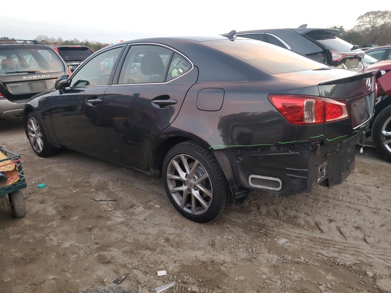 2011 Lexus IS - Image 2