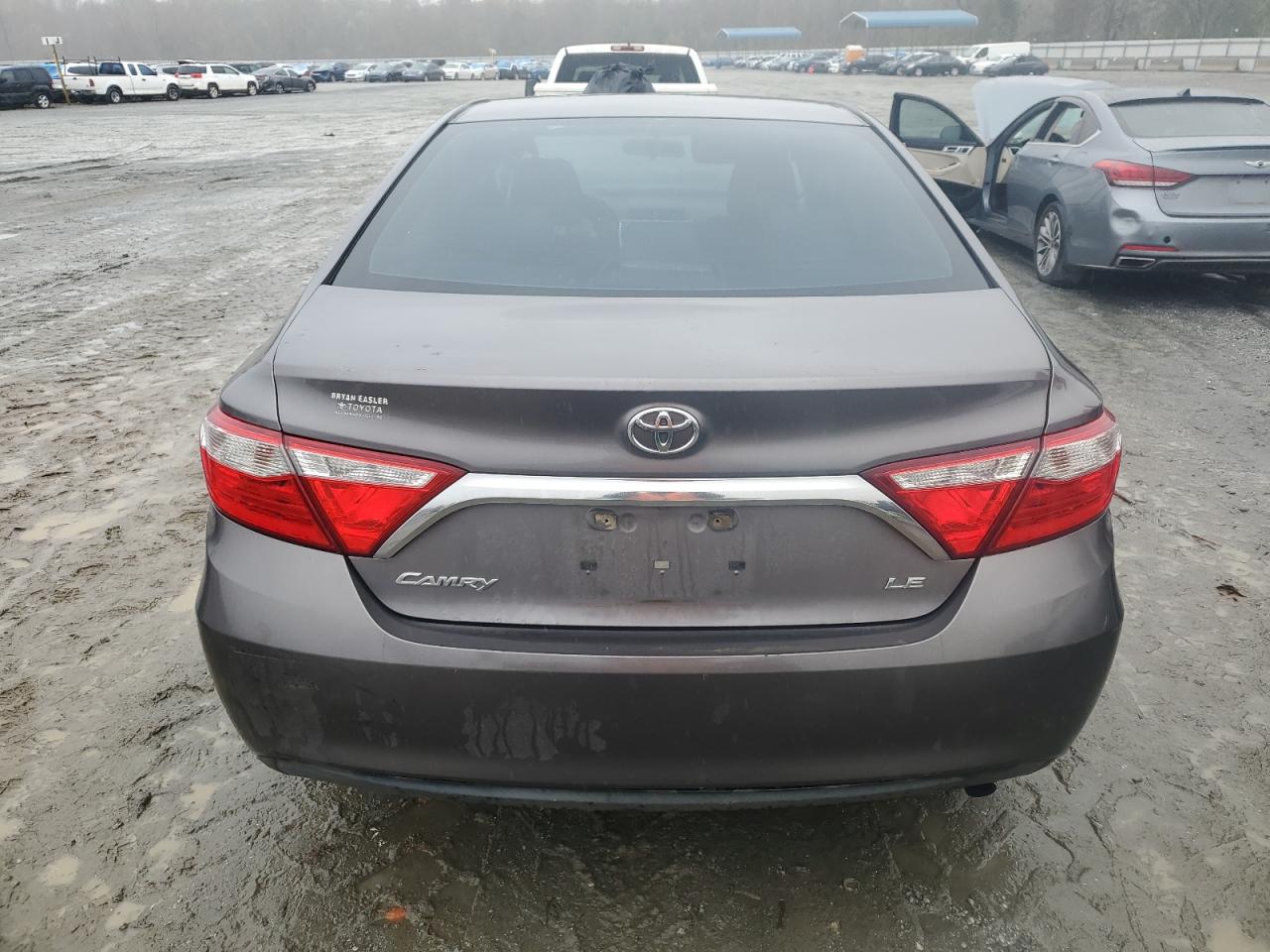 2015 Toyota Camry - Image 6