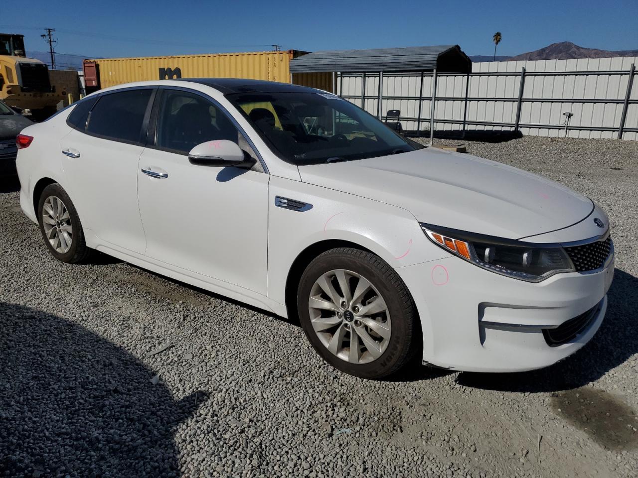 2016 Kia Optima - Image 4