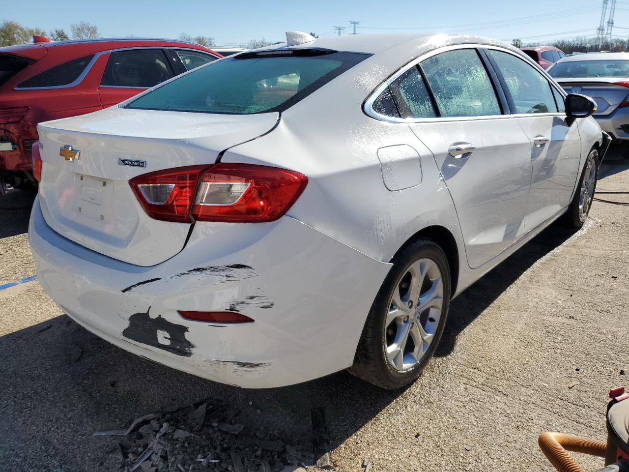 2017 Chevrolet Cruze - Image 3
