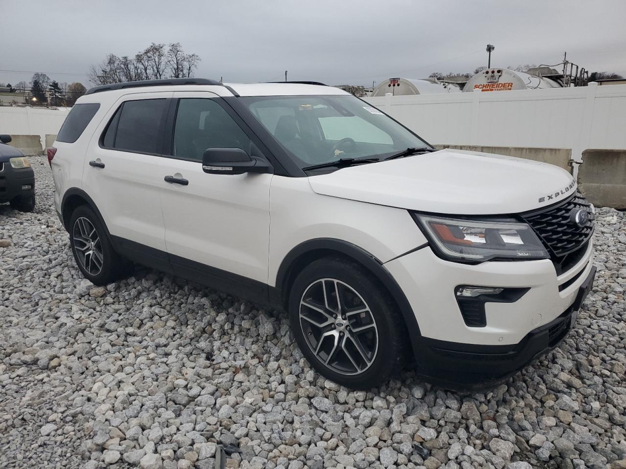 VIN 1FM5K8GT6KGB04853 2019 FORD EXPLORER no.4