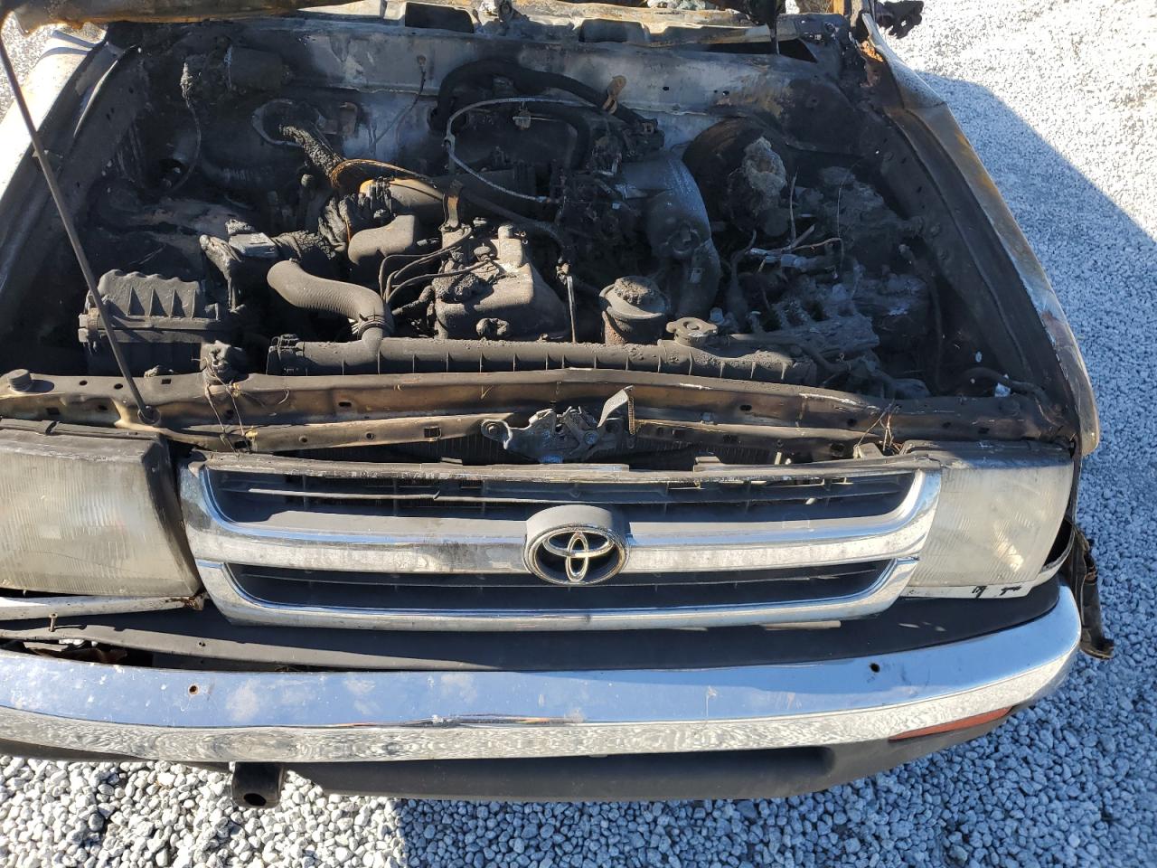 1999 Toyota Tacoma - Image 12