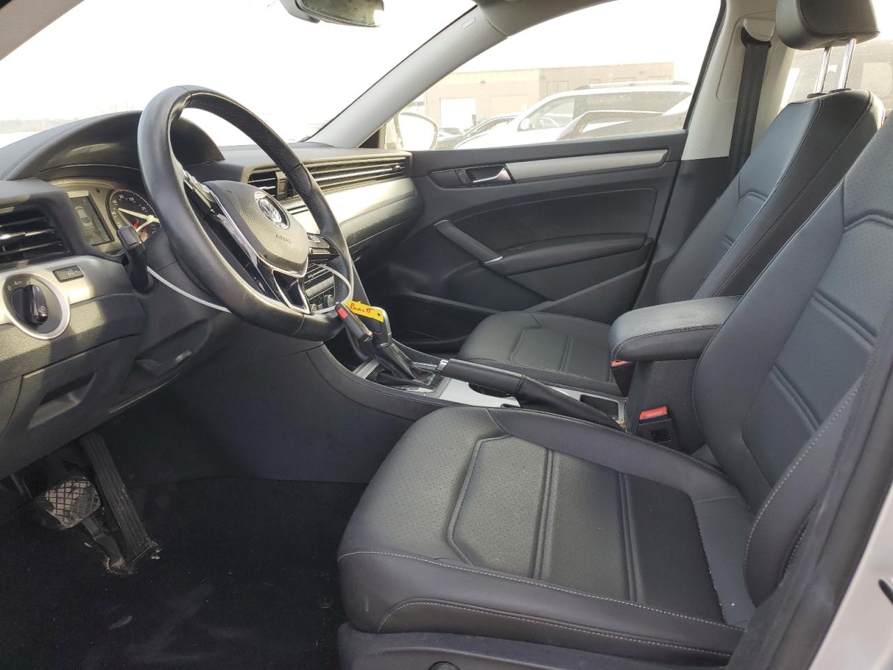 2020 Volkswagen Passat - Image 7