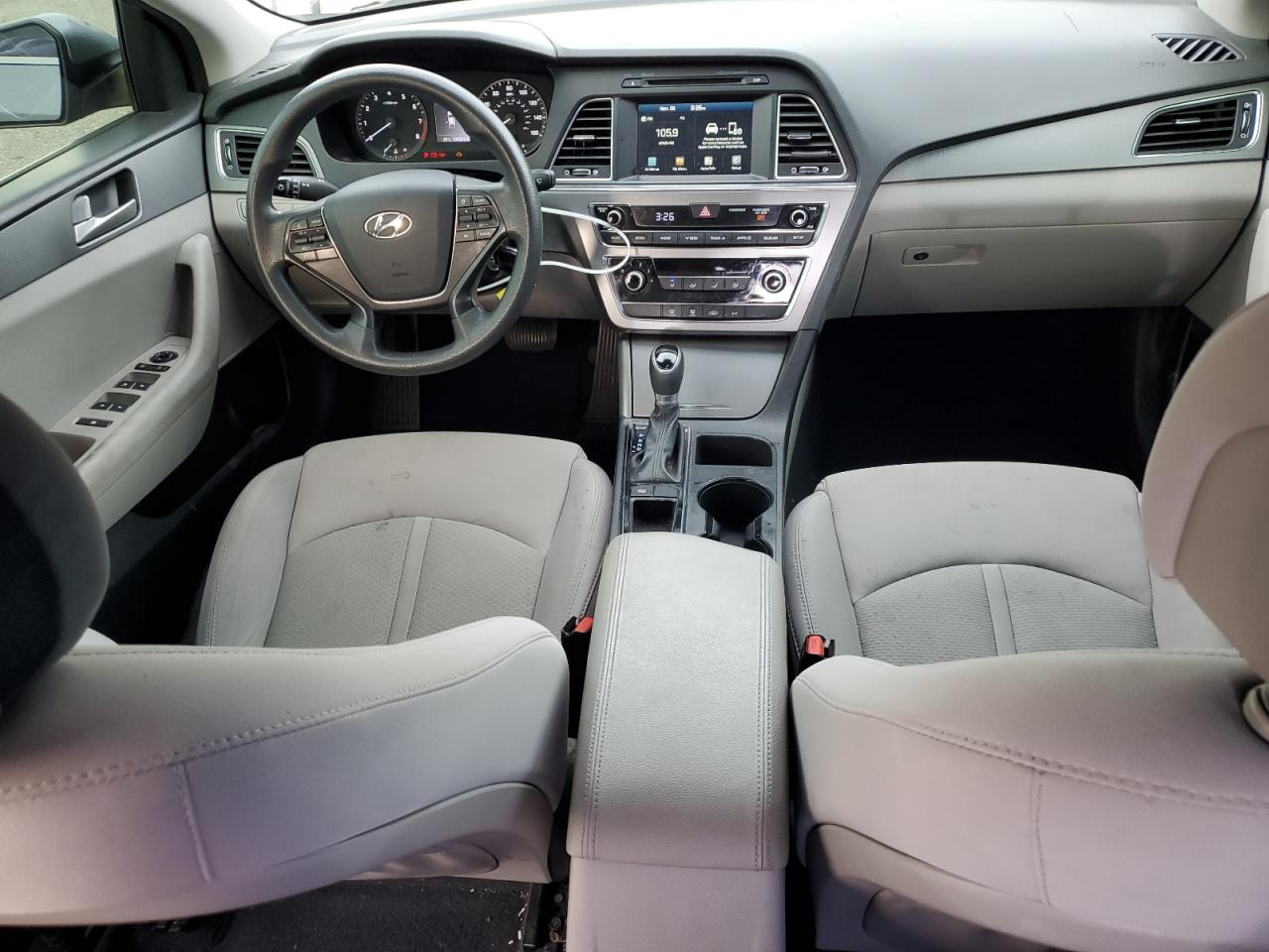 2017 Hyundai Sonata - Image 8