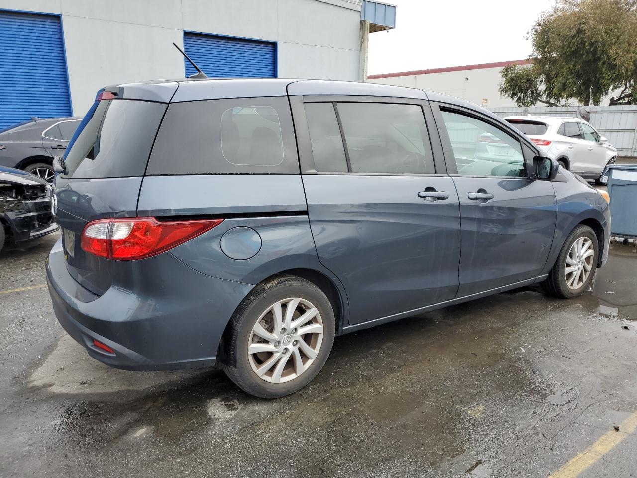 2012 Mazda 5 - Image 3