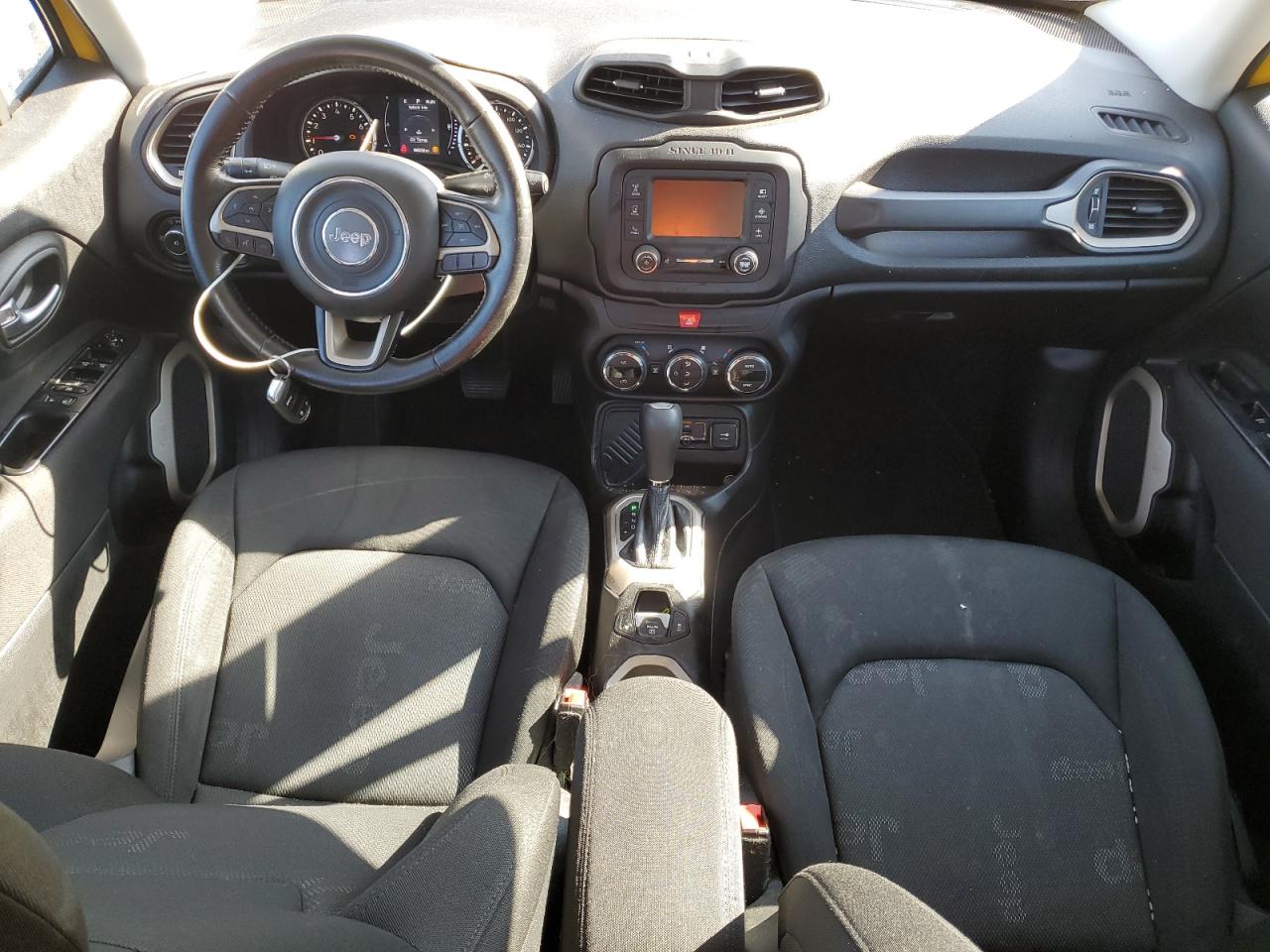 2017 Jeep Renegade - Image 8