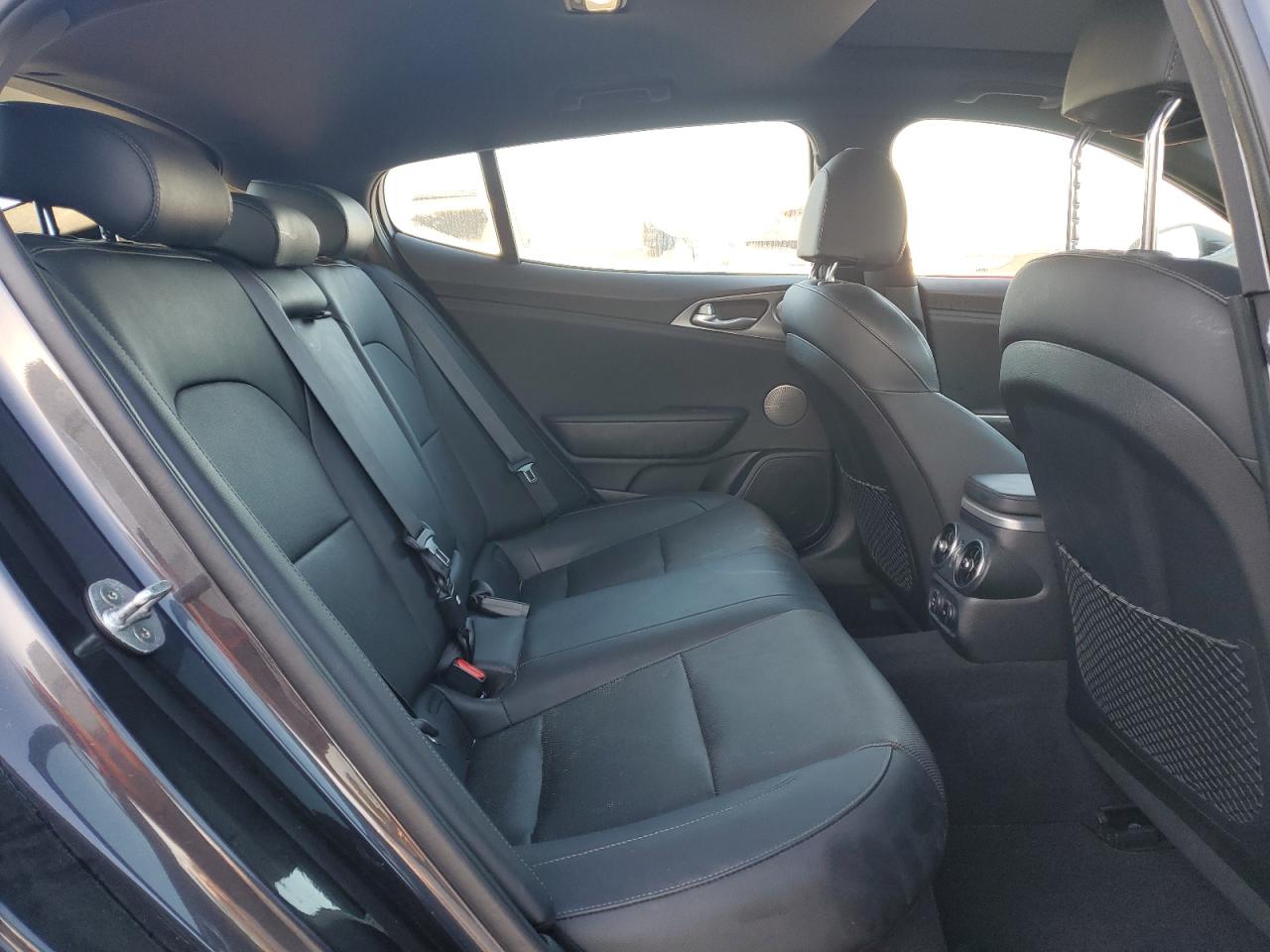 2019 Kia Stinger - Image 10