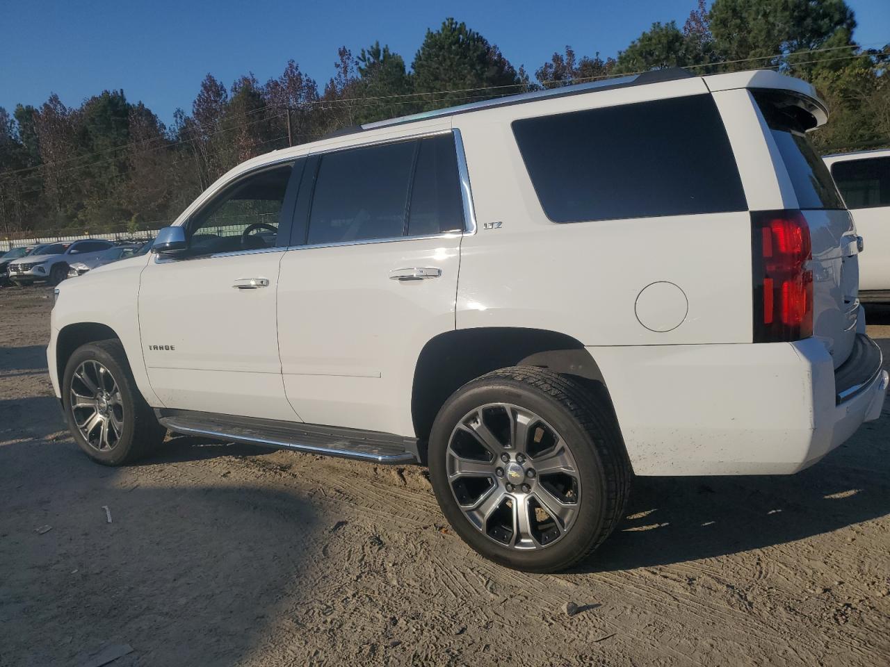 2016 Chevrolet Tahoe C1500 Ltz VIN: 1GNSCCKCXGR195997 Lot: 81279984