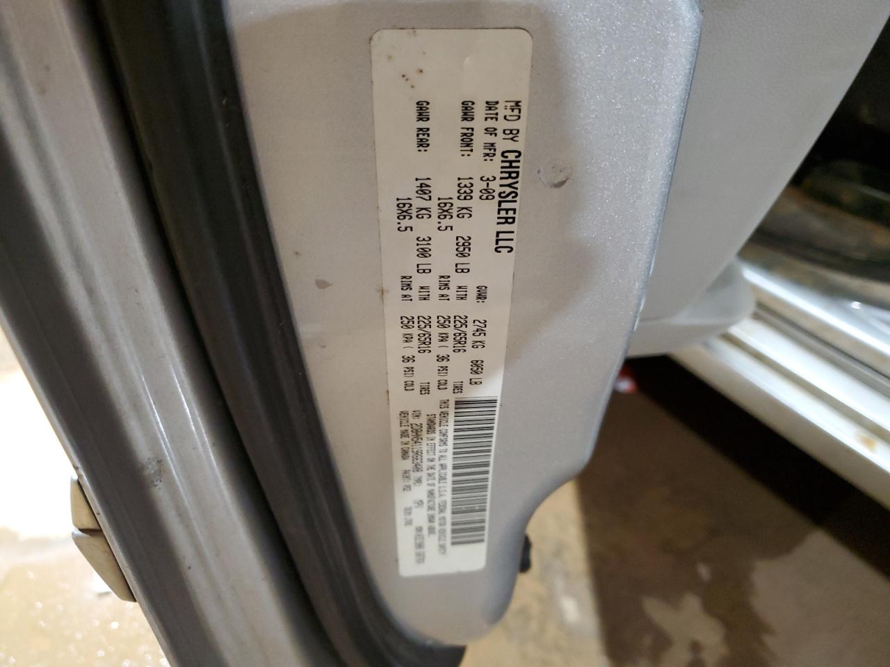 2009 Dodge Caravan - Image 13