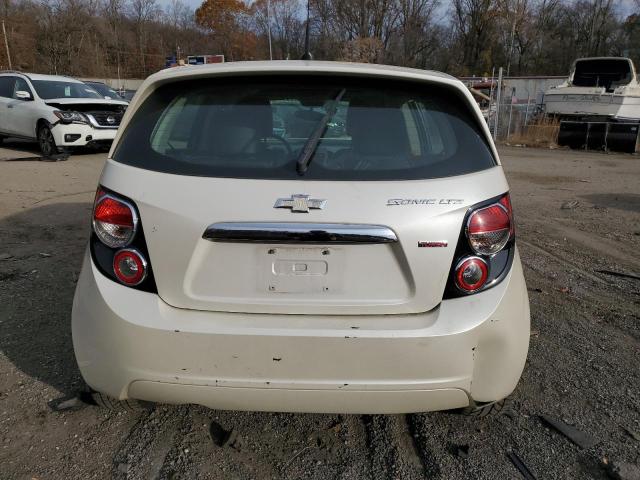 Hatchbacks CHEVROLET SONIC 2013 White