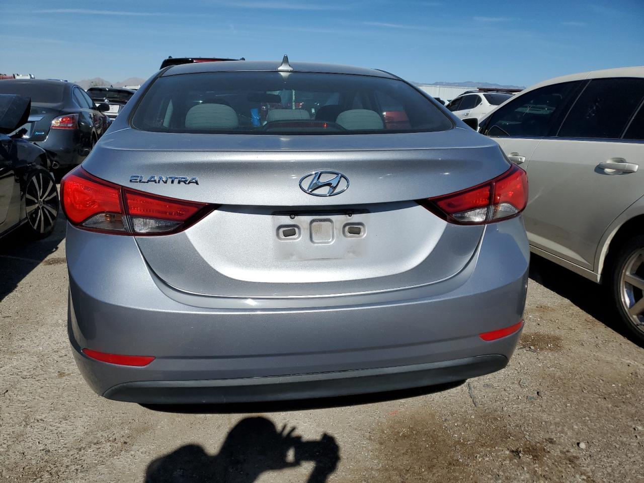 2015 Hyundai Elantra Se VIN: 5NPDH4AE4FH560787 Lot: 81386254