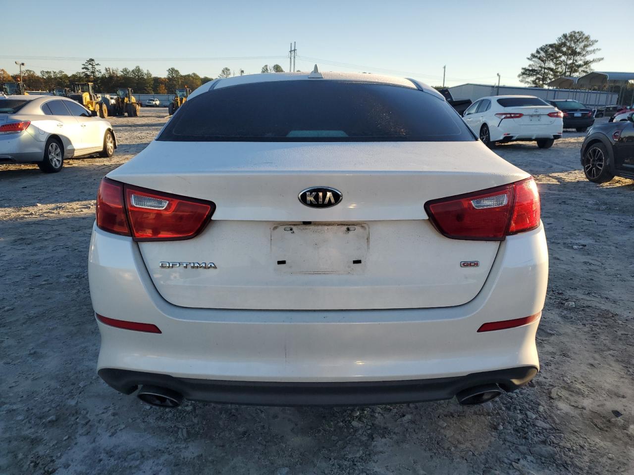 2015 Kia Optima Lx VIN: KNAGM4A7XF5631806 Lot: 81071044