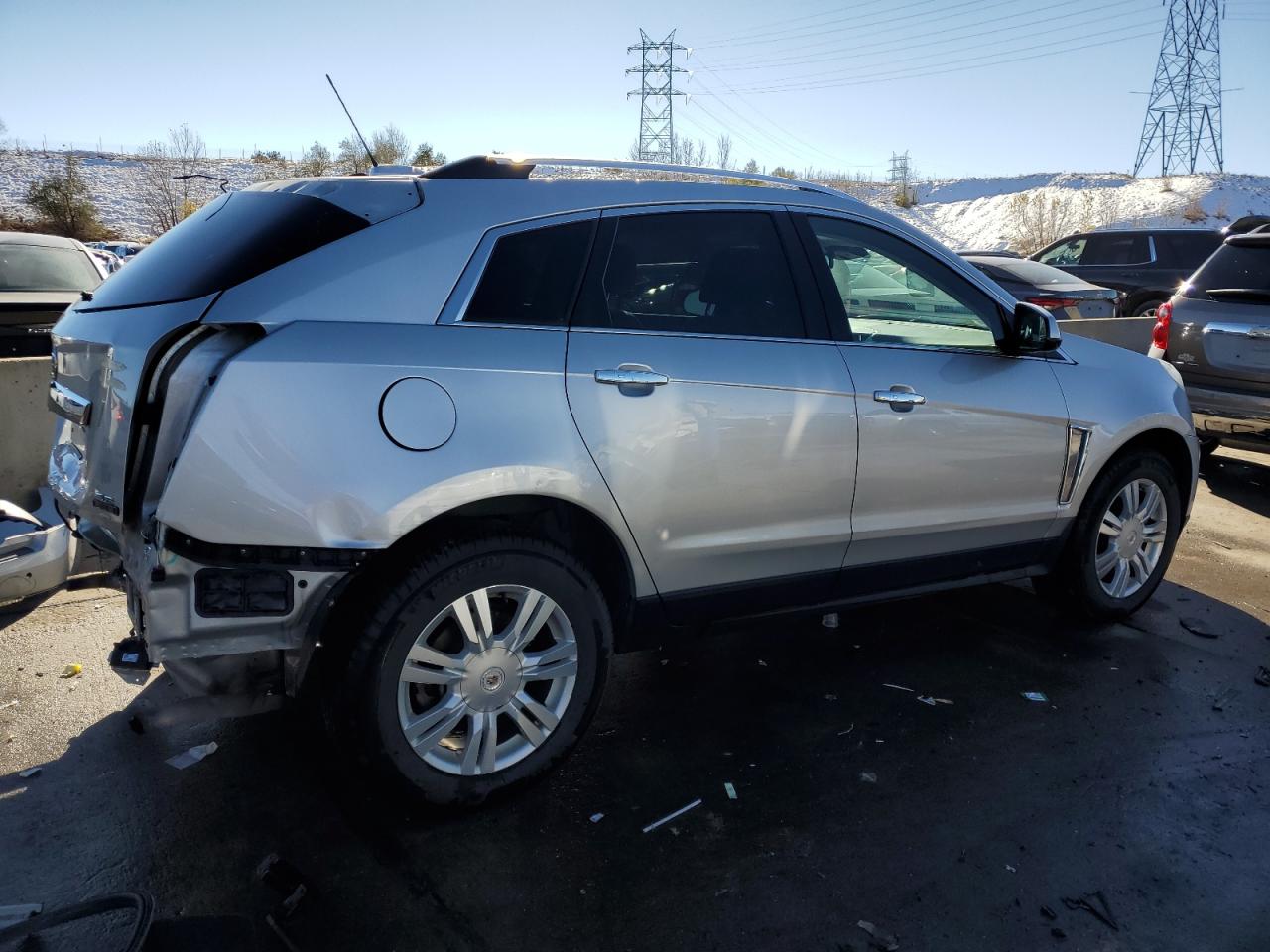 VIN 3GYFNEE33GS526048 2016 CADILLAC SRX no.3