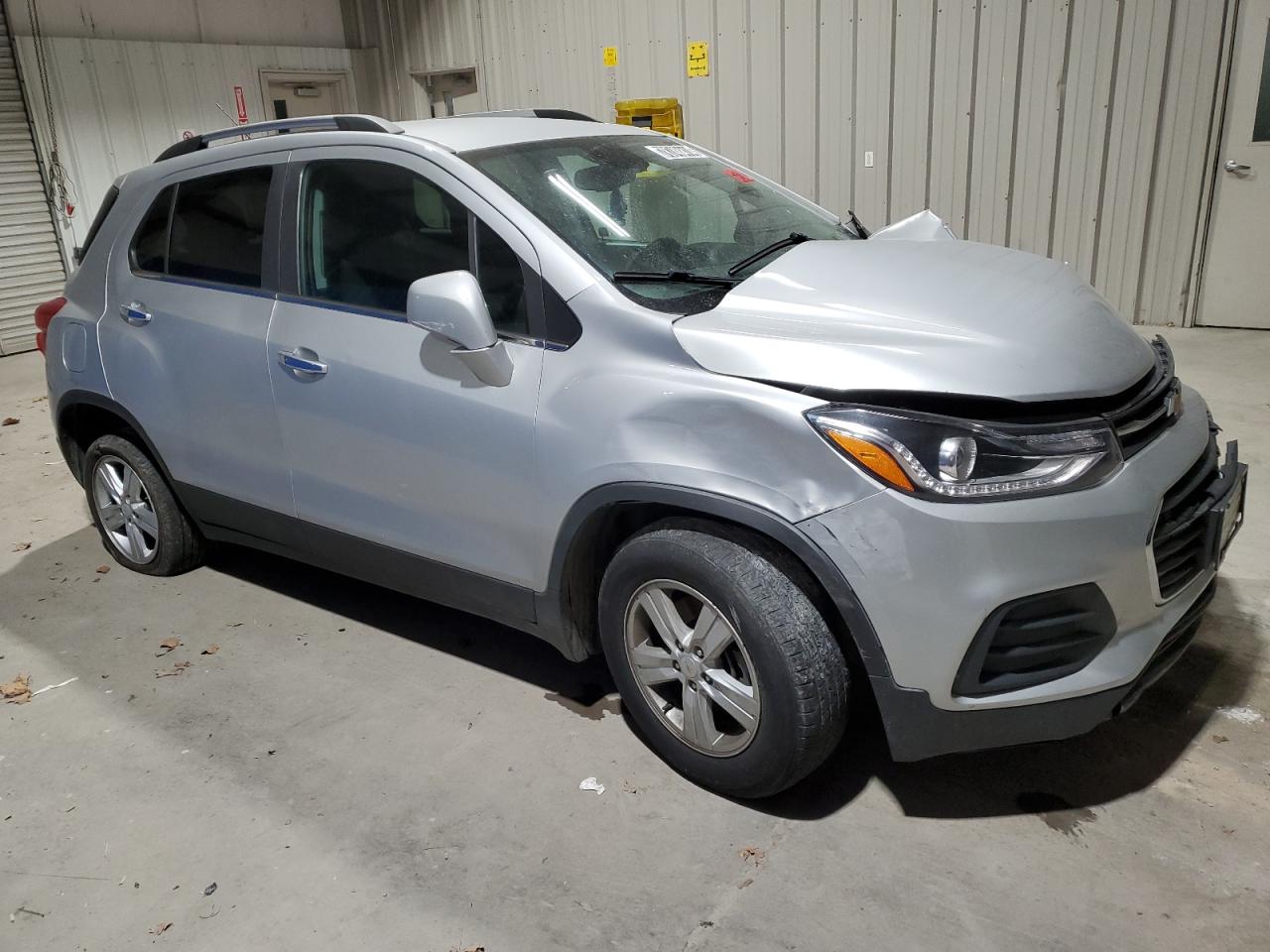 VIN KL7CJLSB4LB015696 2020 CHEVROLET TRAX no.4