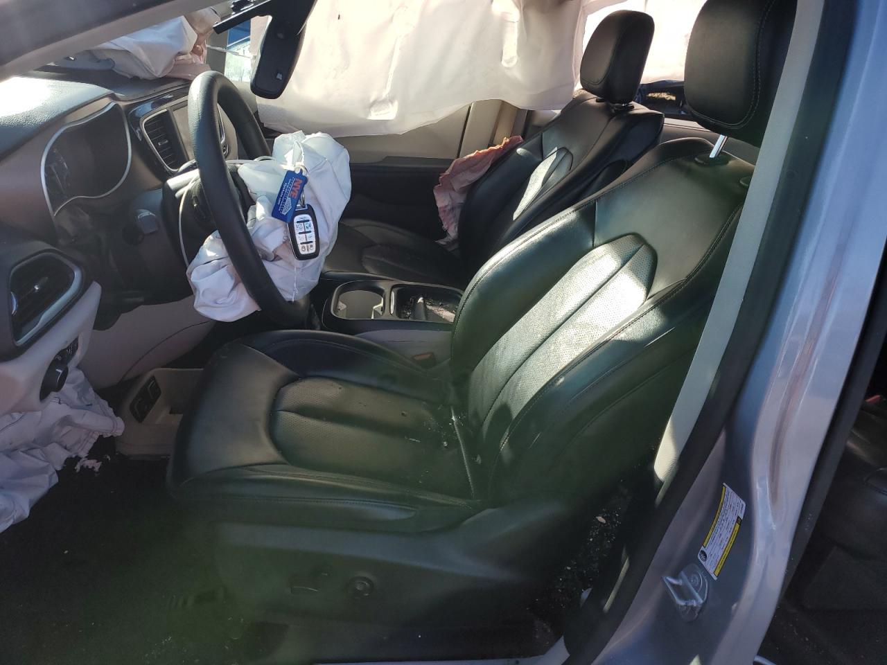 2020 Chrysler Voyager - Image 7