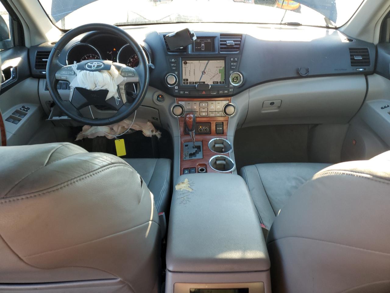 2010 Toyota Highlander - Image 8