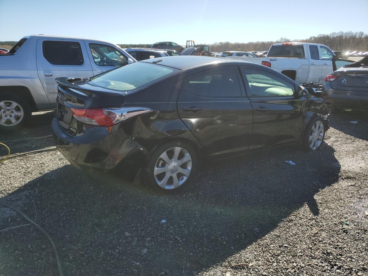 2013 Hyundai Elantra - Image 3