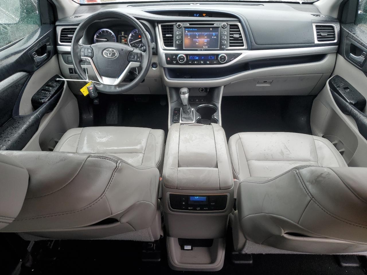 2015 Toyota Highlander - Image 8