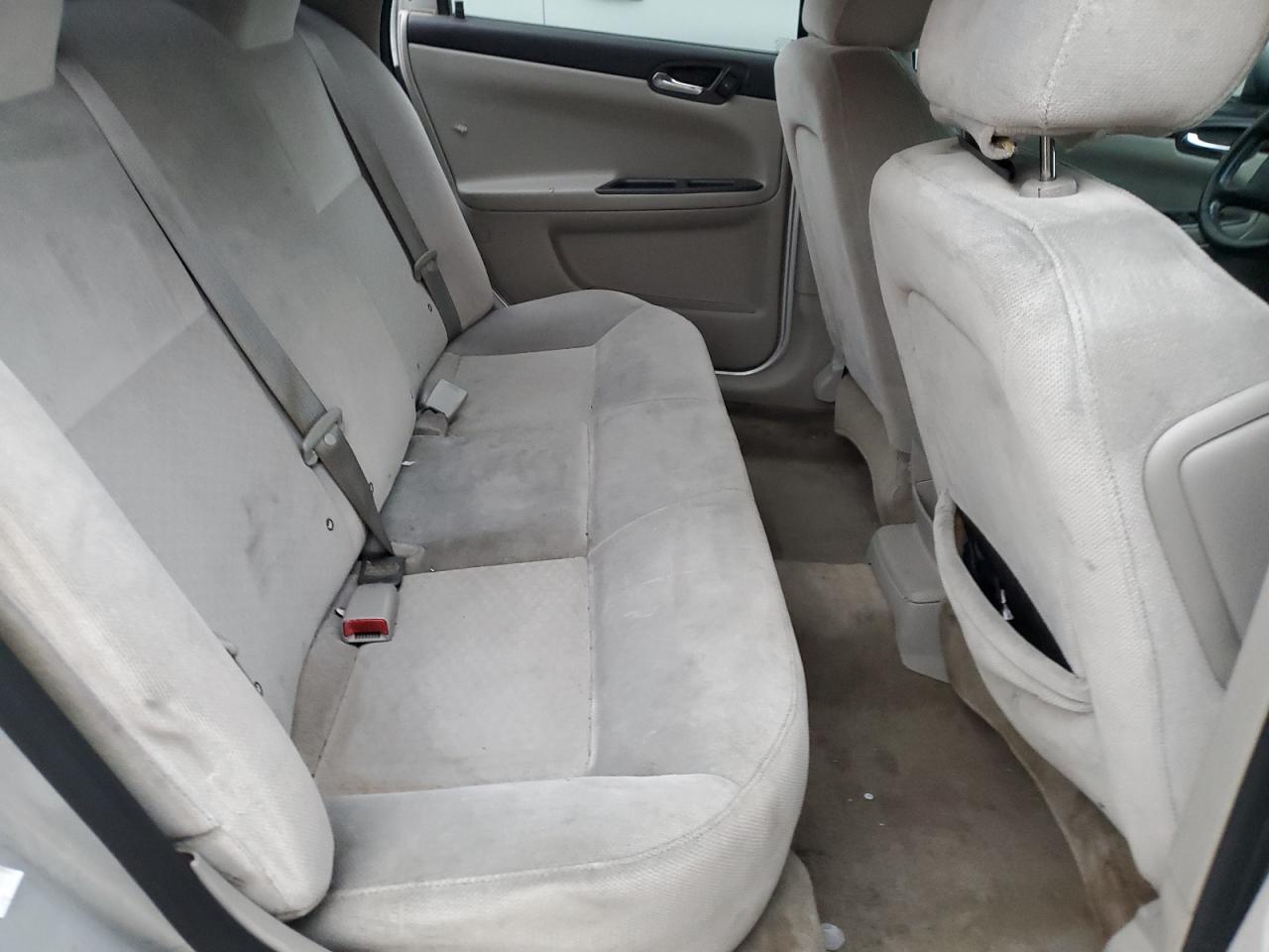 2014 Chevrolet Impala - Image 10
