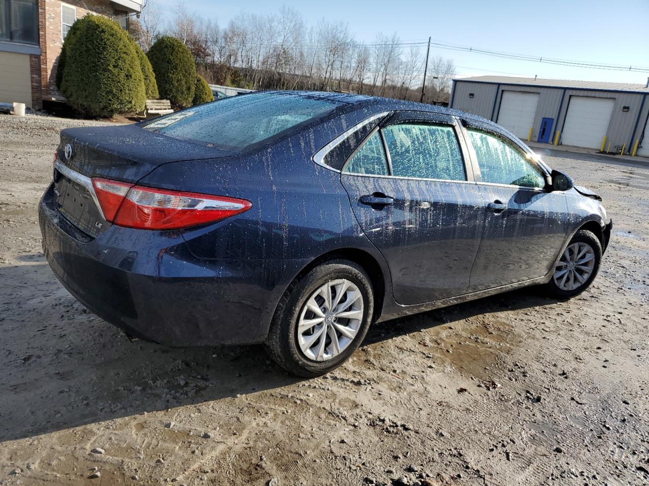 VIN 4T1BF1FK5GU605393 2016 TOYOTA CAMRY no.3