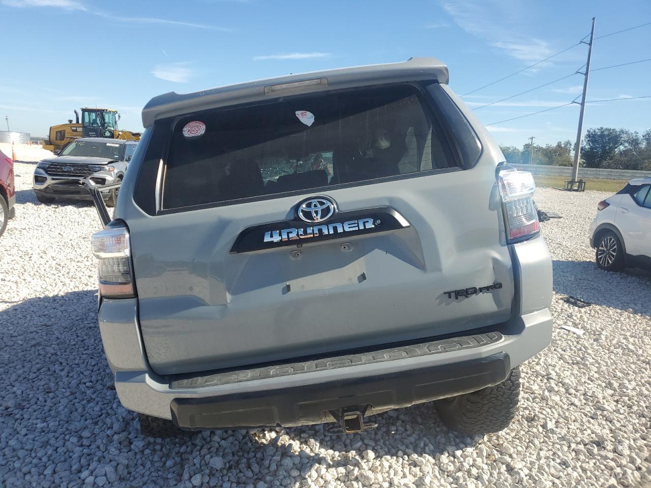 VIN JTEBU5JR8H5414726 2017 TOYOTA 4RUNNER no.6