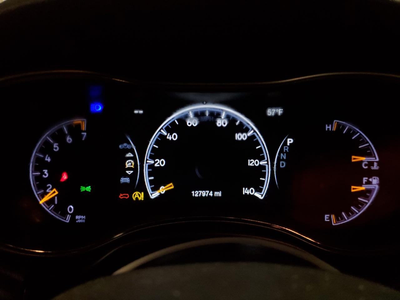 2020 Jeep Grand Cherokee - Image 9
