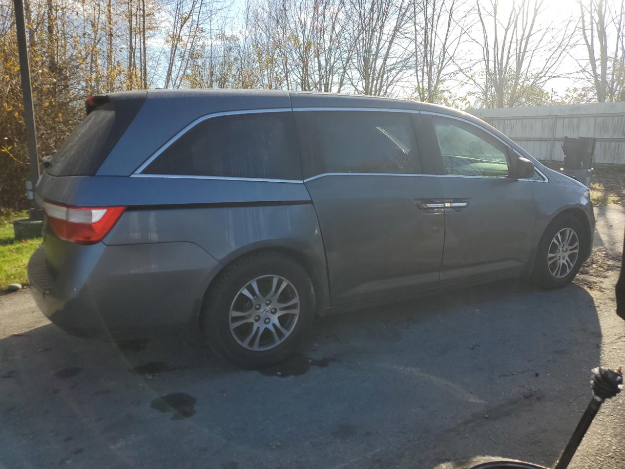 2013 Honda Odyssey - Image 3