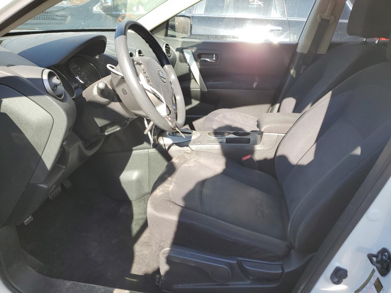 2014 Nissan Rogue - Image 7