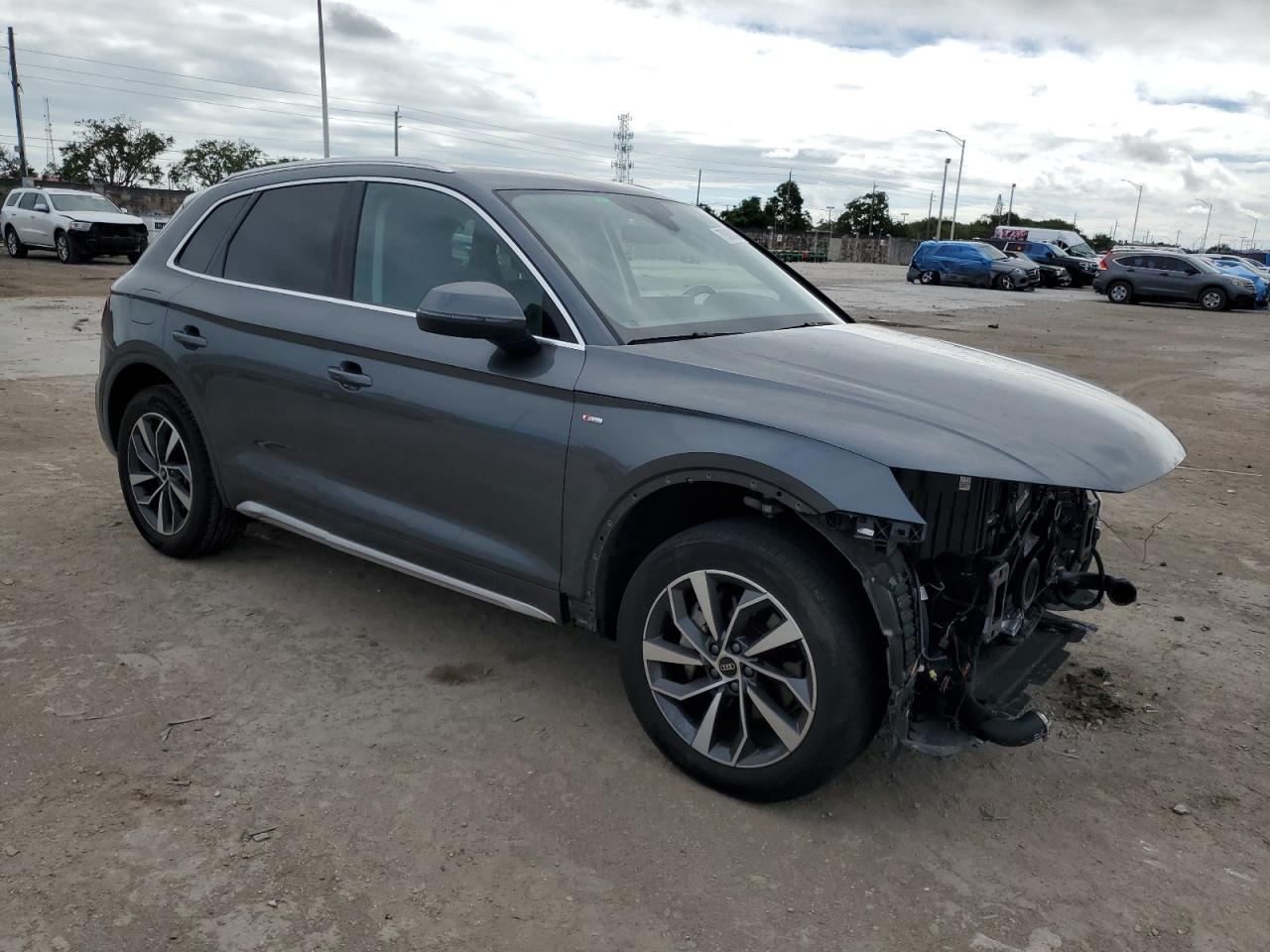 2023 Audi Q5 - Image 4
