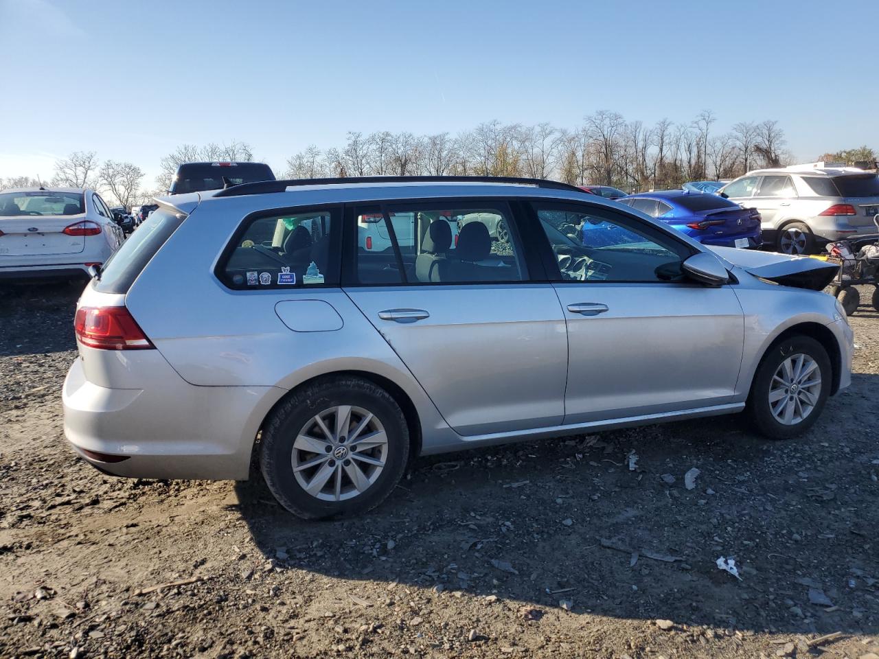 2016 Volkswagen Golf - Image 3