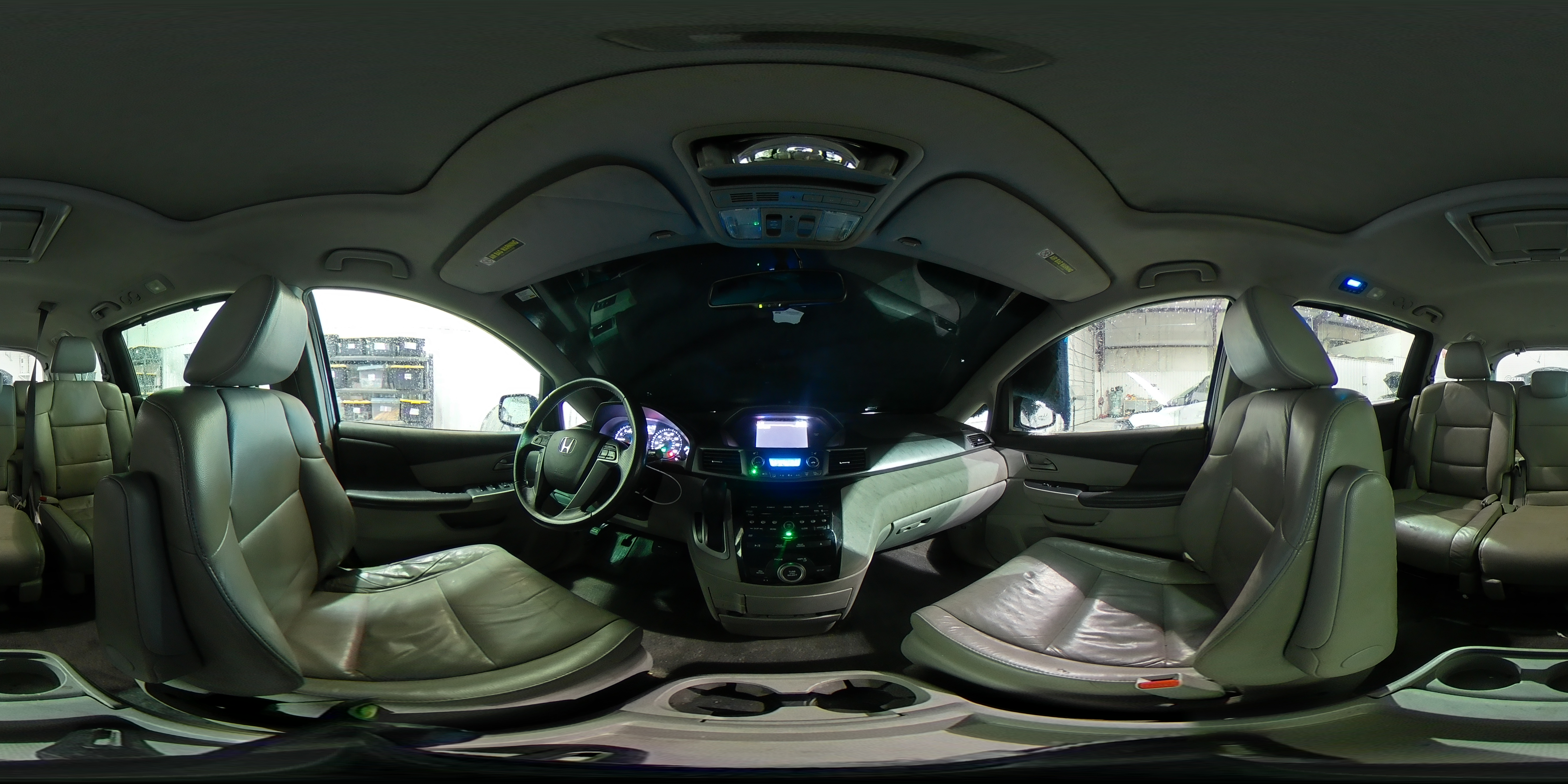 2012 Honda Odyssey - Image 13
