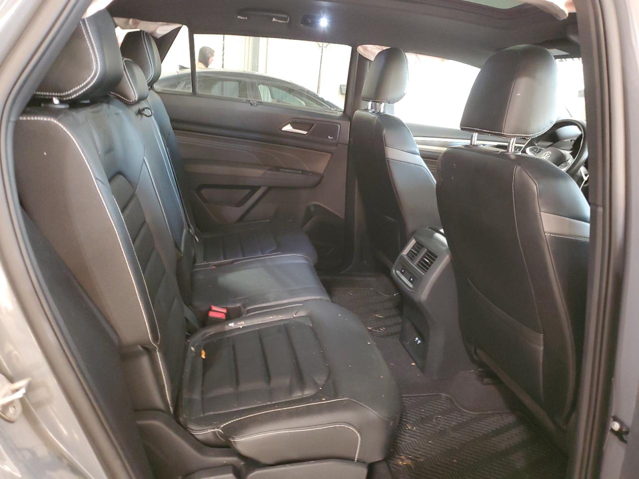 2021 Volkswagen Atlas - Image 10