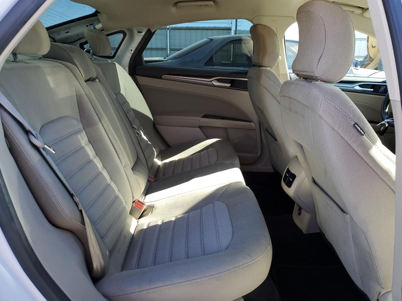 2017 Ford Fusion - Image 10