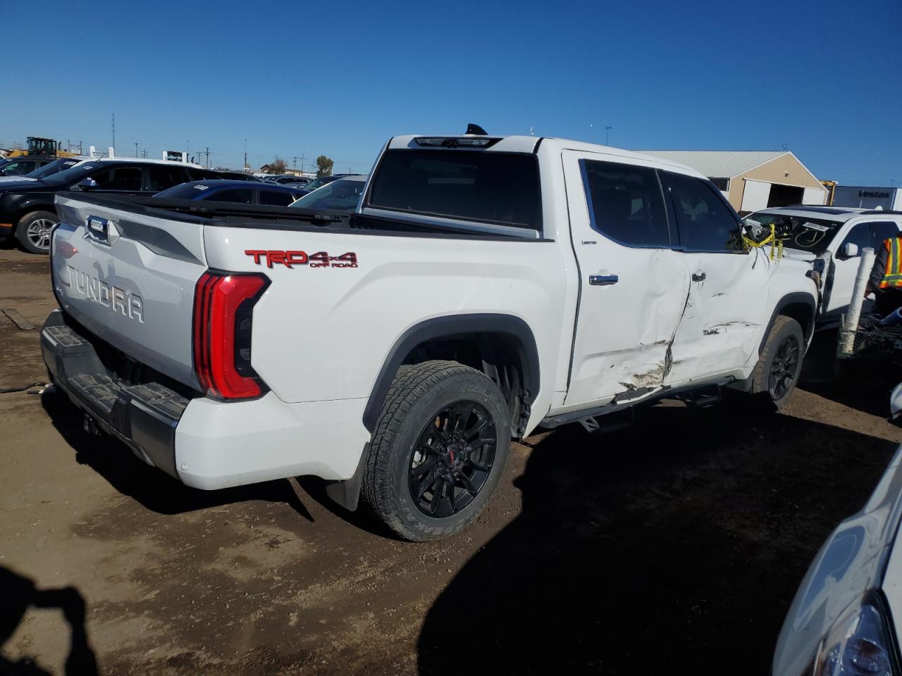 VIN 5TFJC5DB6PX029329 2023 TOYOTA TUNDRA no.3