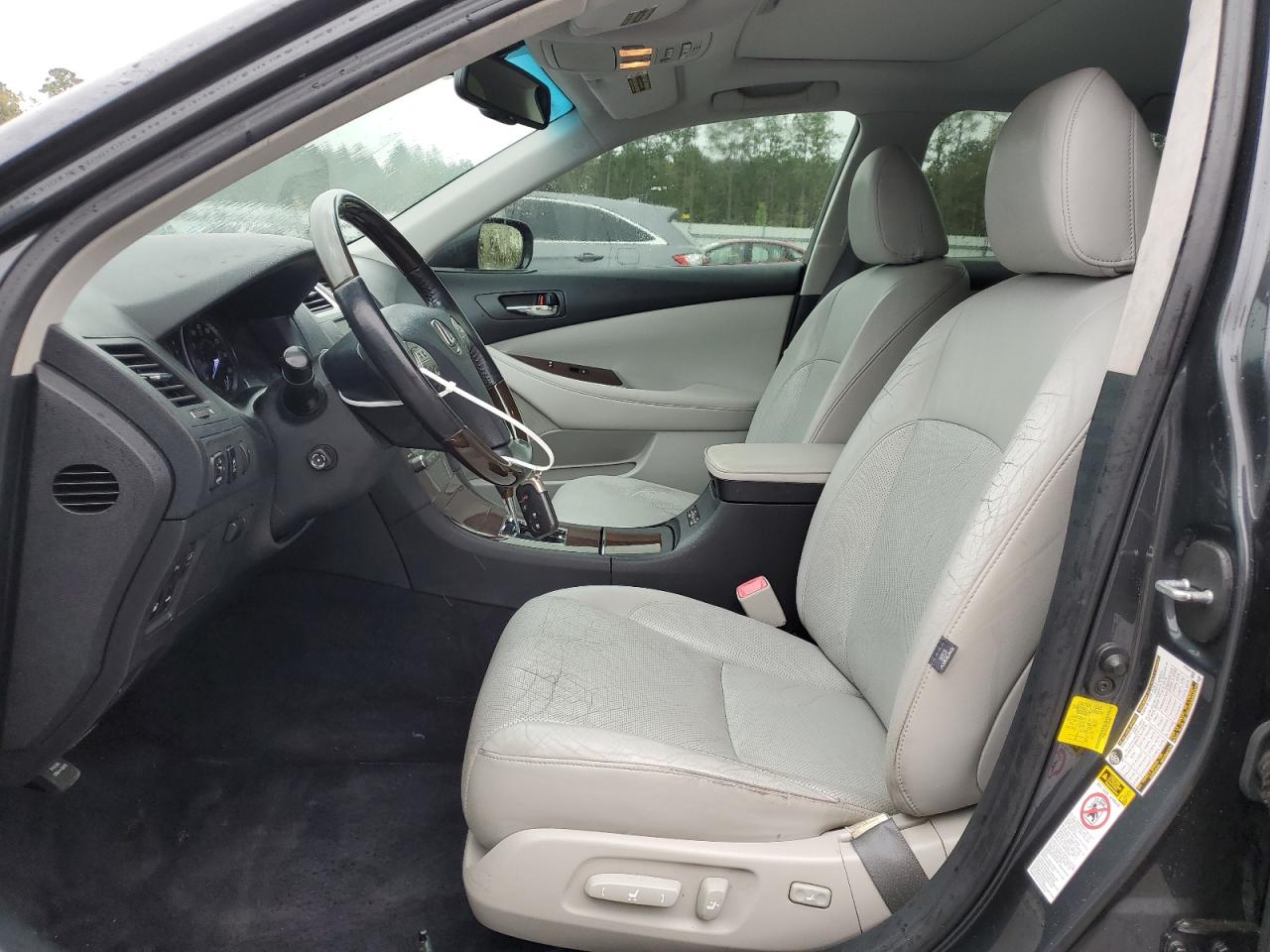 2011 Lexus ES - Image 7