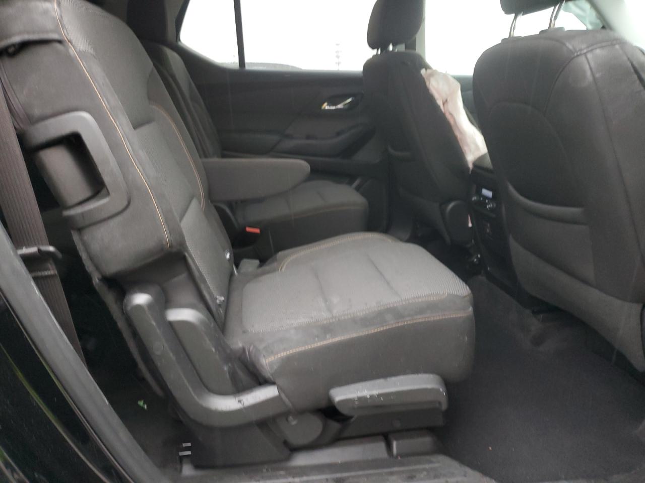 2020 Chevrolet Traverse - Image 11