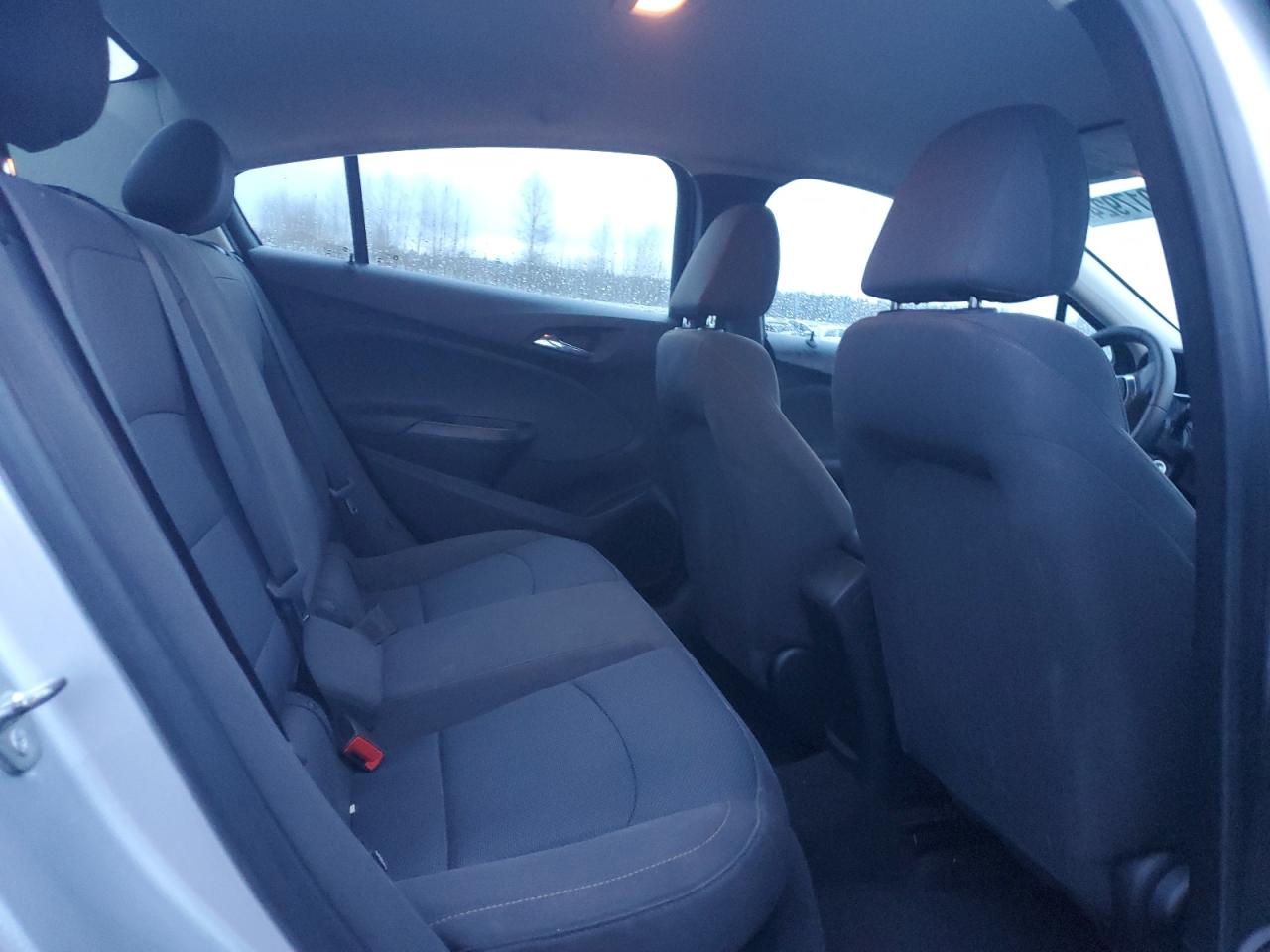 2018 Chevrolet Cruze - Image 10