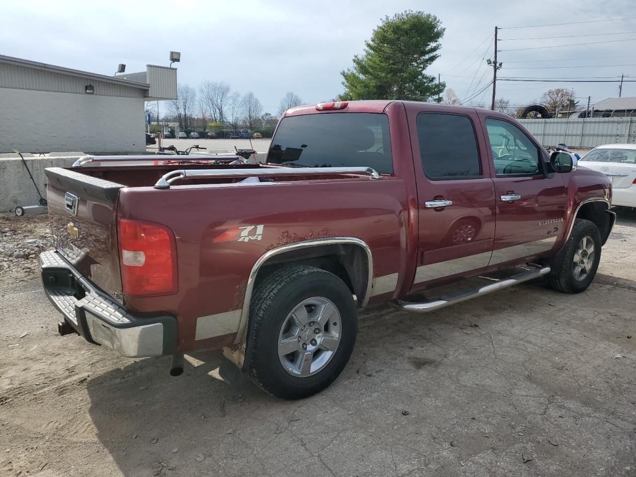 2008 Chevrolet Silverado - Image 3