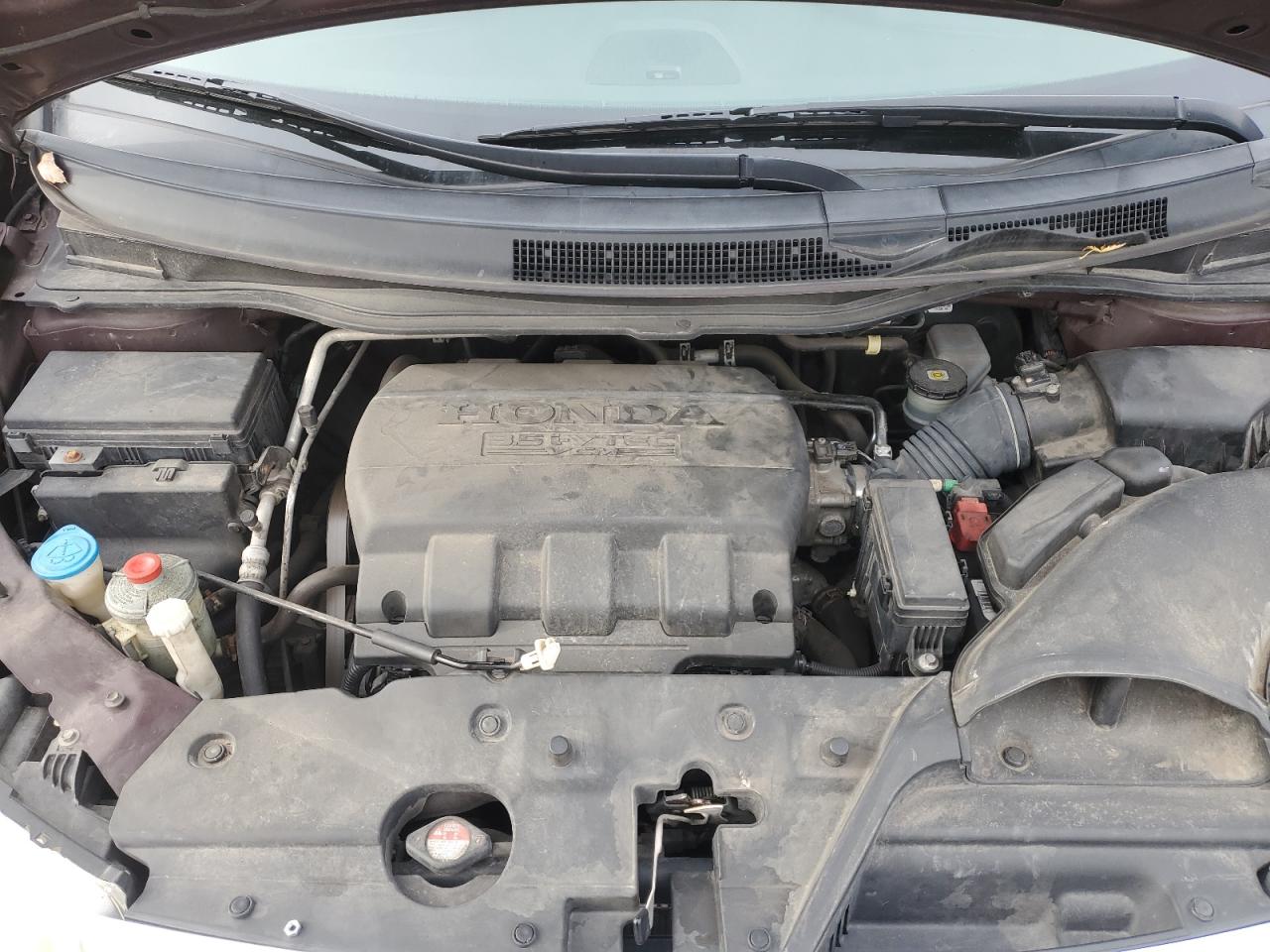 2011 Honda Odyssey - Image 12