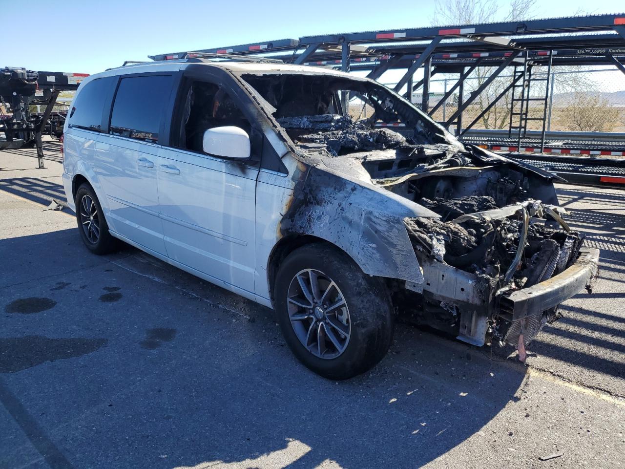 2017 Dodge Caravan - Image 4