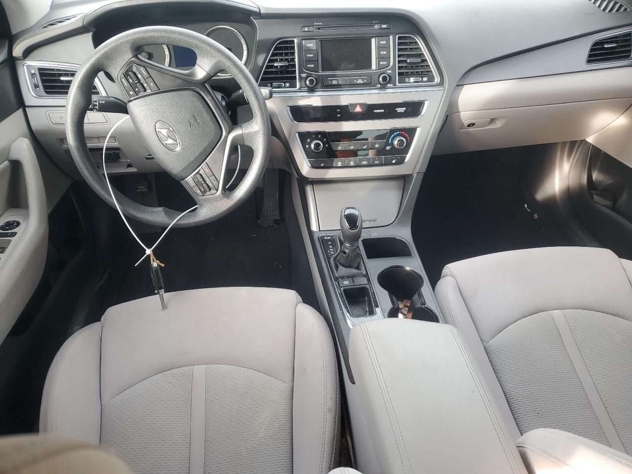 2015 Hyundai Sonata - Image 8