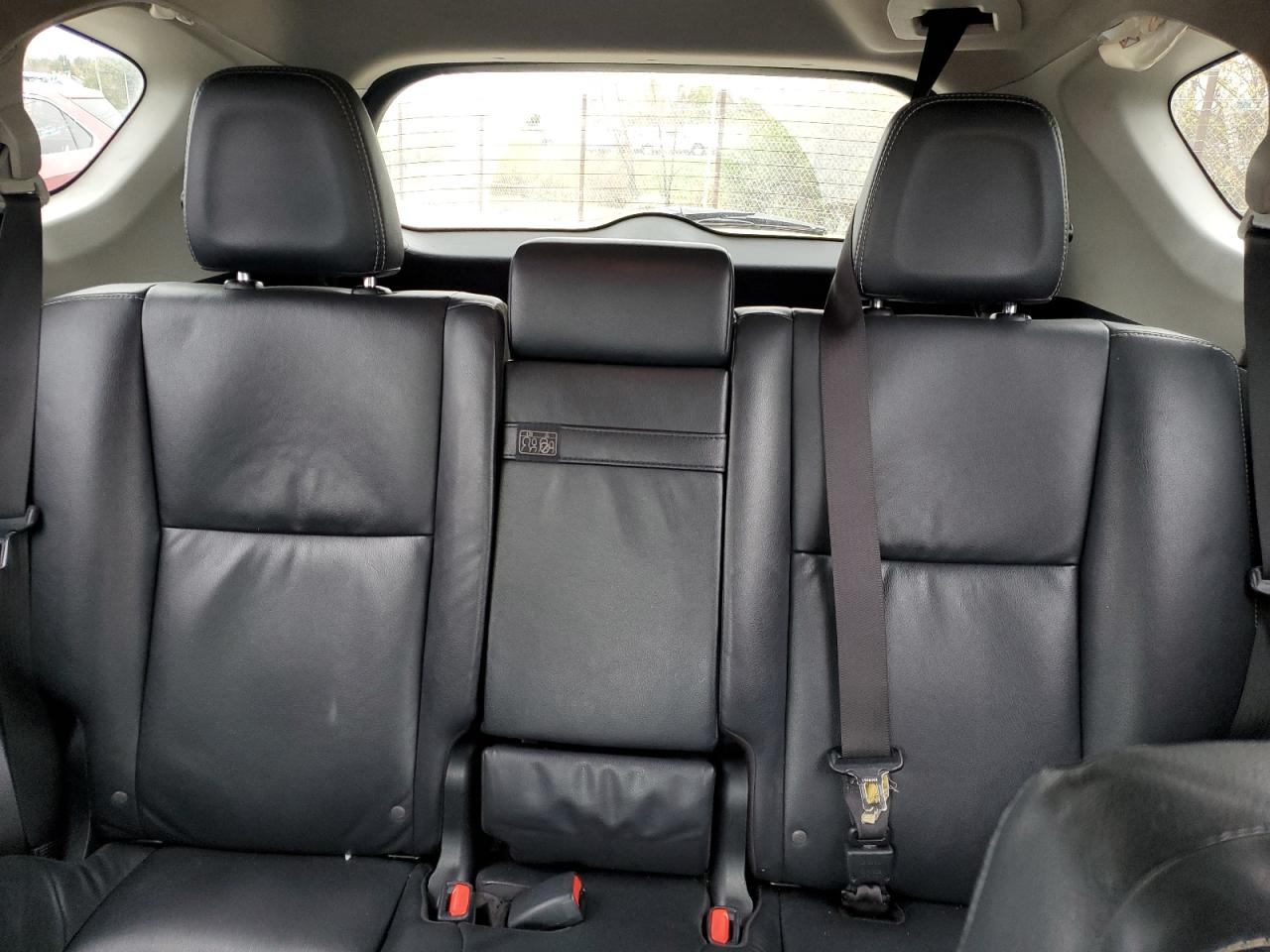 2018 Toyota RAV 4 - Image 10