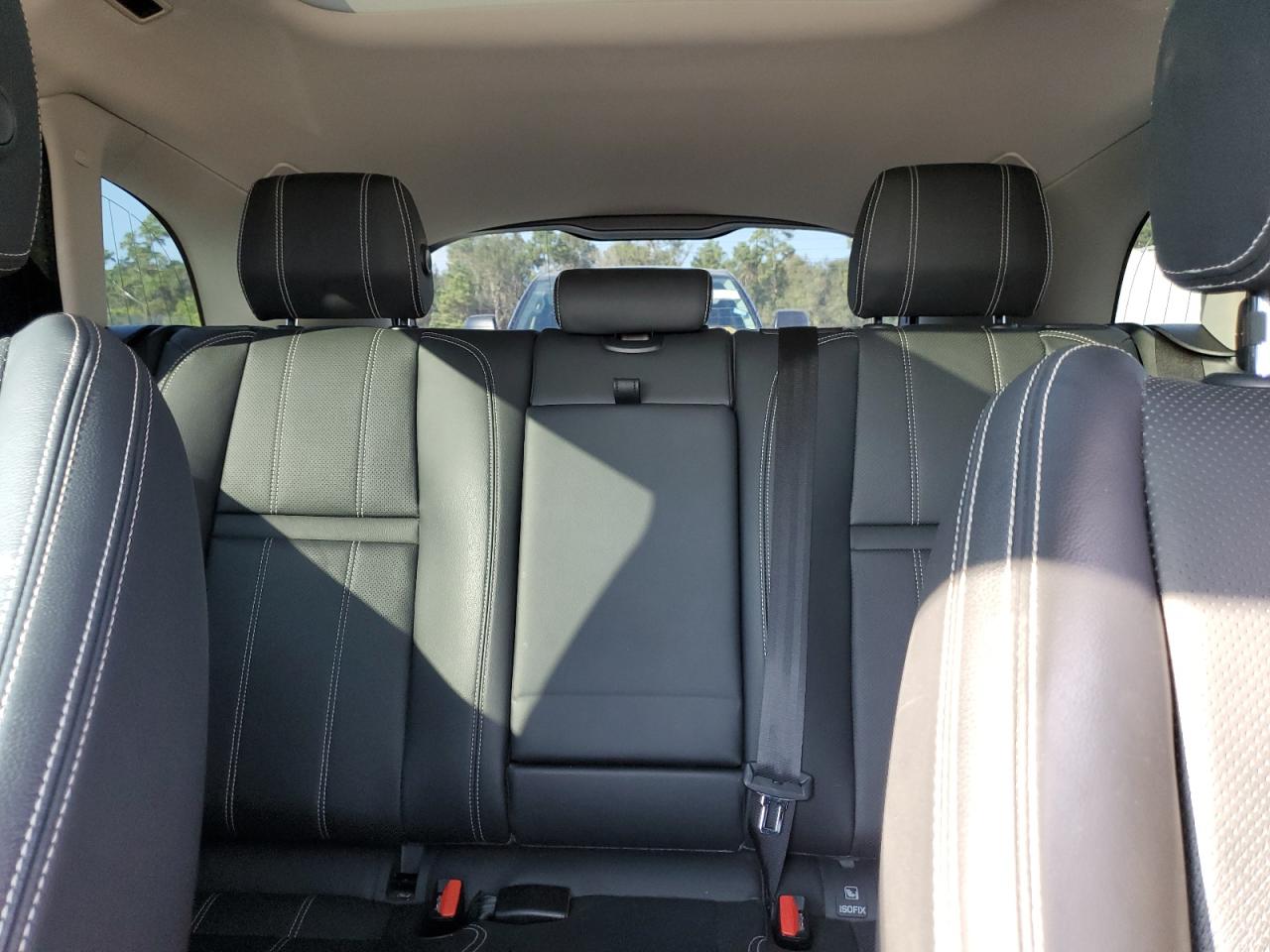 2018 Land Rover Range Rover - Image 10