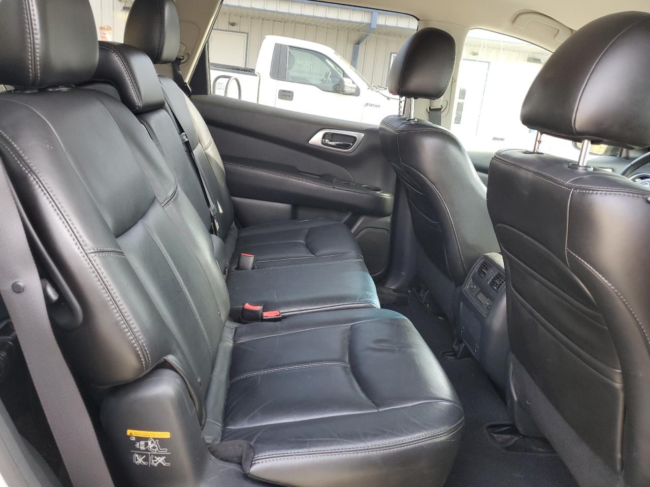 2013 Nissan Pathfinder - Image 11