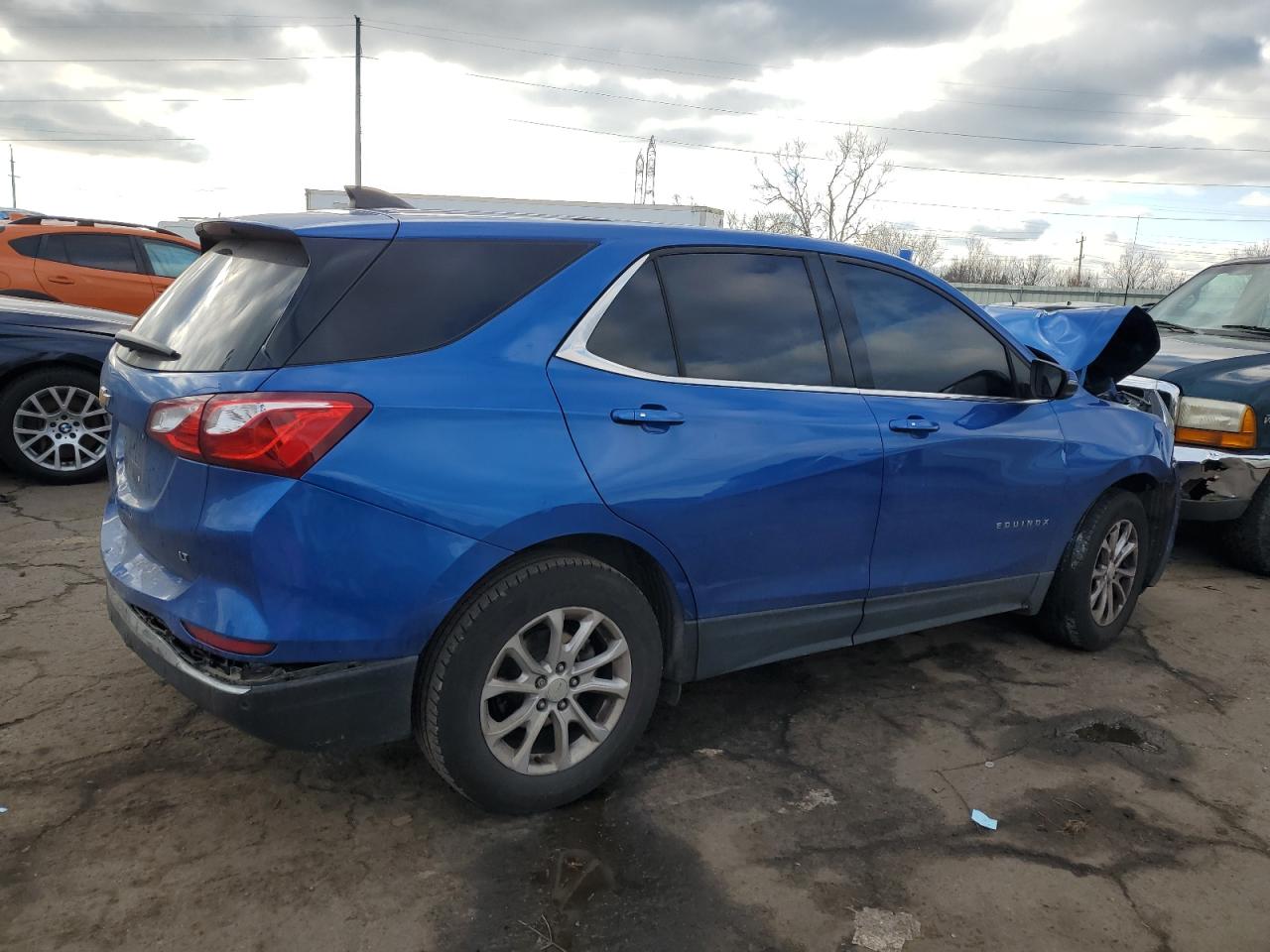 2019 Chevrolet Equinox - Image 3